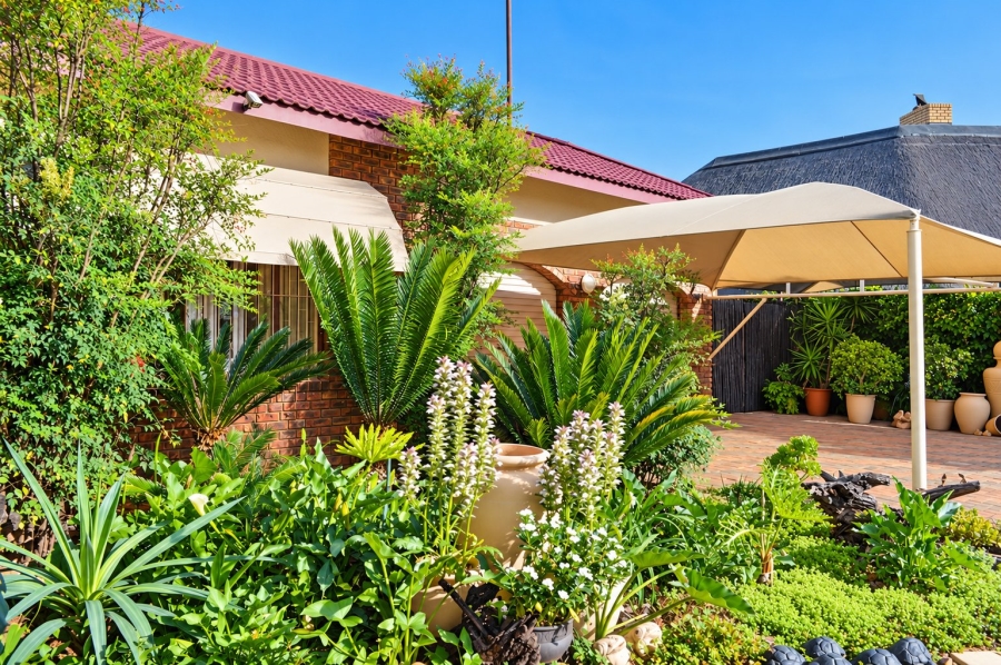 4 Bedroom Property for Sale in Wilkoppies North West